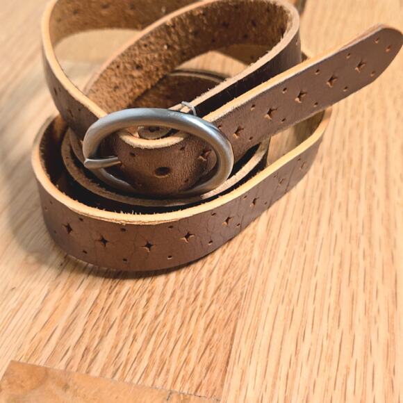 Unbranded Accessories - Bronze Leather Slim women's belts Nickle toned buckle